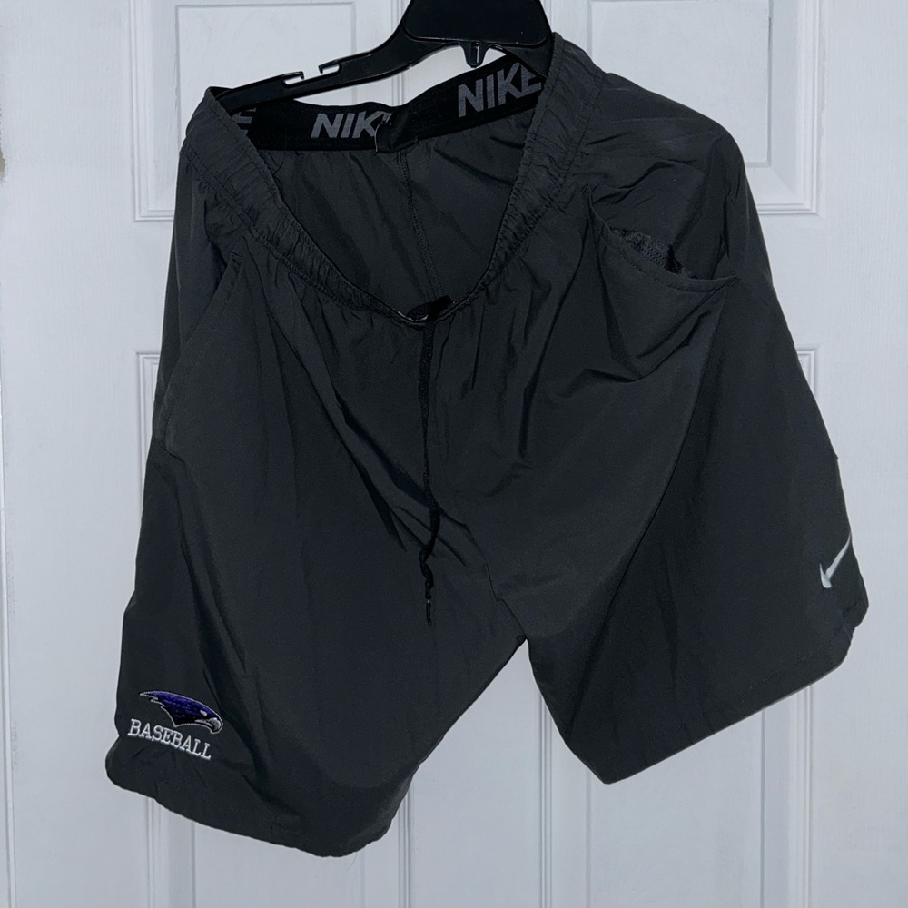 L Rochester baseball shorts Nike